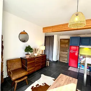 Superb Cosy With Balcony Appartement